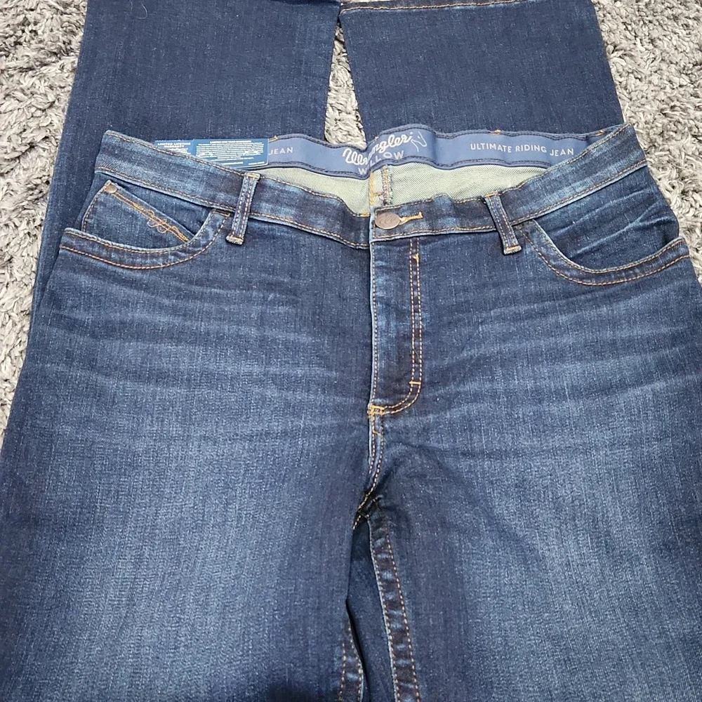 Wrangler Ultimate Riding Jean - Picture 2 of 3